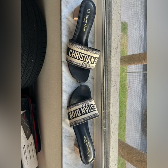 Christian Dior authentic size 39 EUR 8 1/2 US Embroidered heeled slides/ sandals - Picture 4 of 7